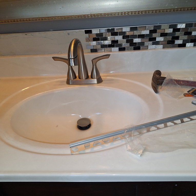 Installation-Bathroom-Tile-Monroy-Remodeling